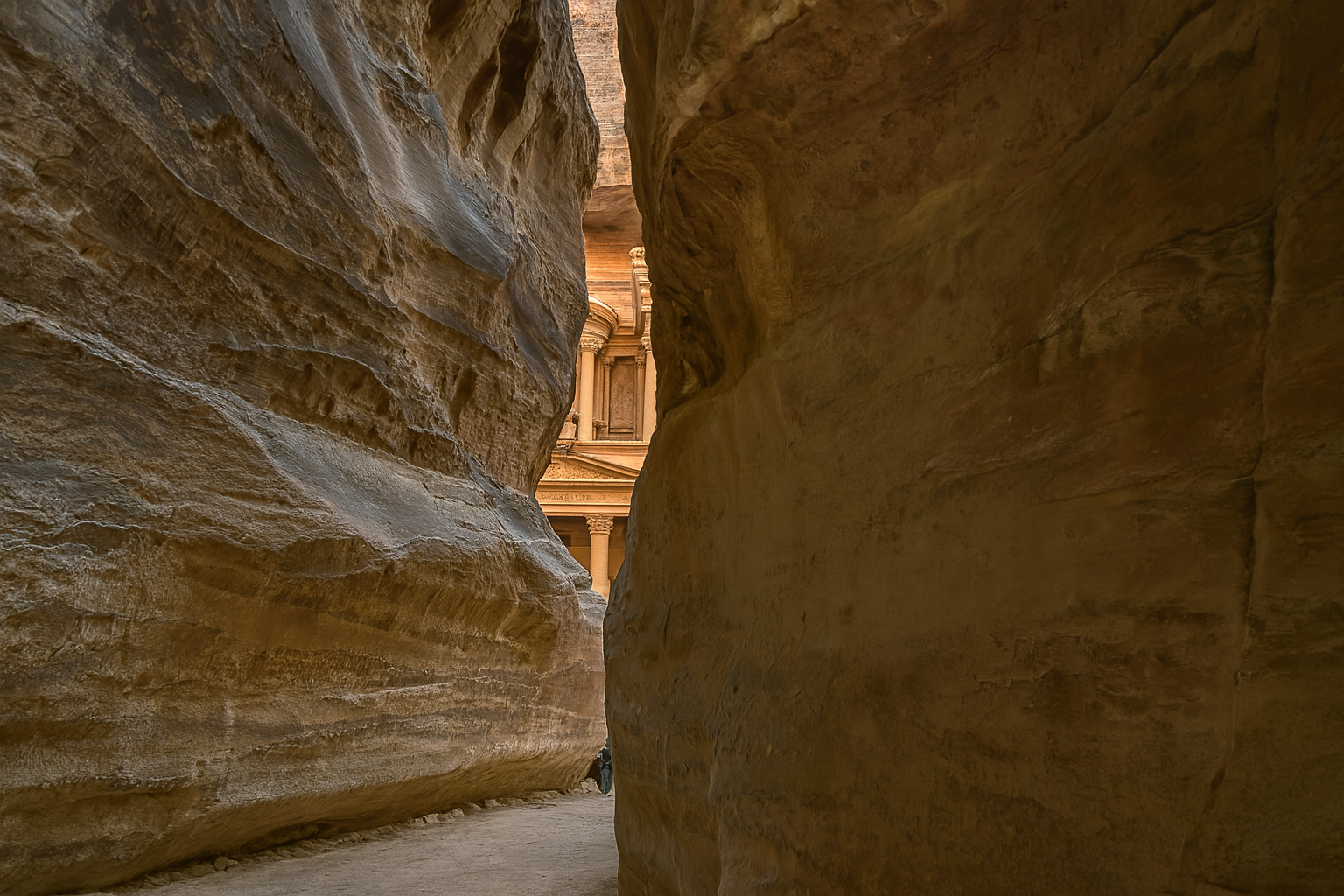 Jordan ครบ ลึก รู้จริง — หนึ่งในไม่กี่ปลายทางที่ขยับผ่าน 3 โลกในประเทศเดียว (Golden Triangle + Amman)