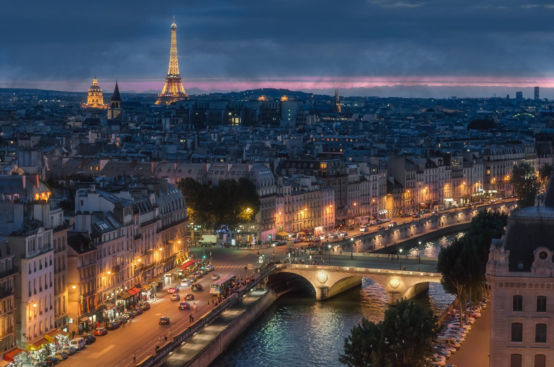 🇫🇷 Eiffel Tower